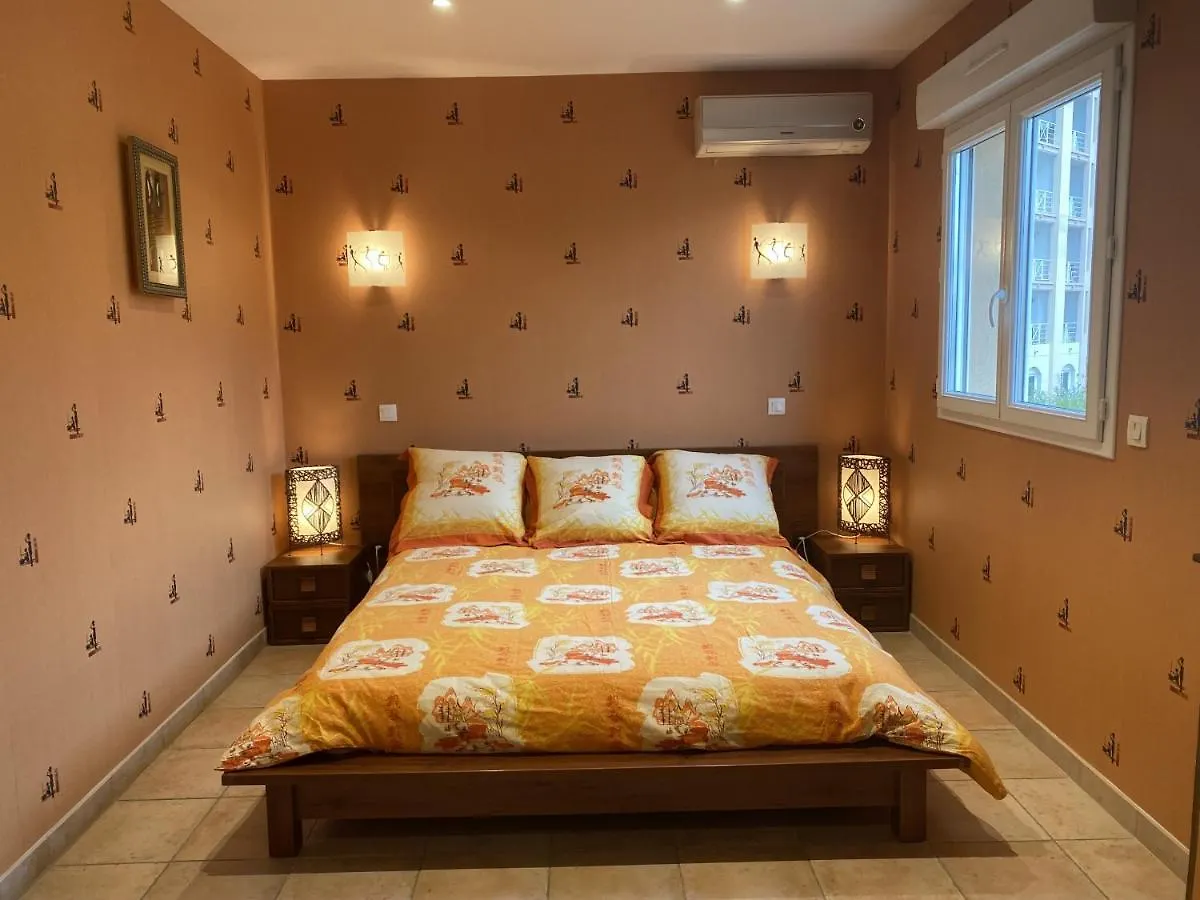 Port Frejus 1Er Etage De Villa Vue Sur Mer, 8-9 Pe 0*,  France