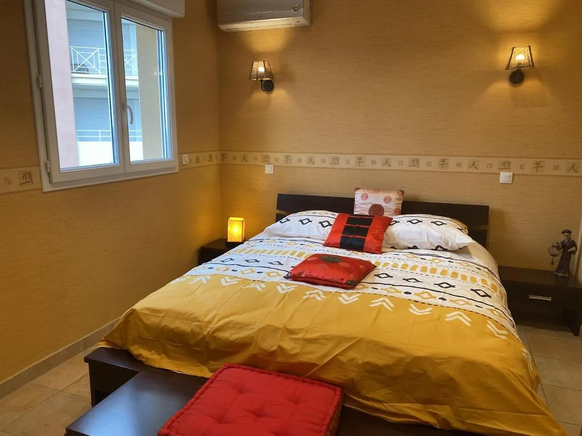 Port Frejus 1Er Etage De Villa Vue Sur Mer, 8-9 Pe 0*,  France