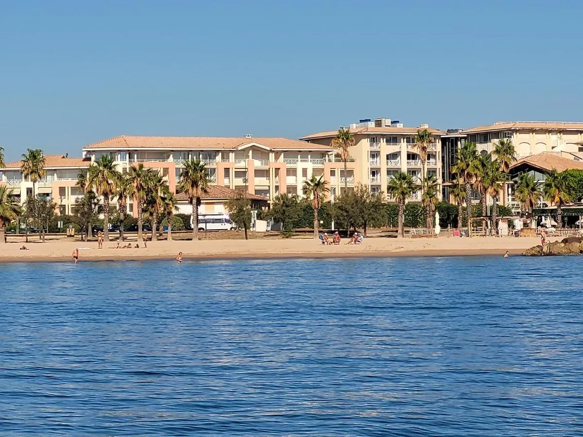 Port Frejus 1Er Etage De Villa Vue Sur Mer, 8-9 Pe Apartment
