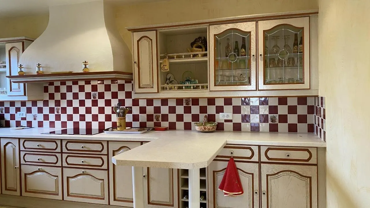 Apartment Port Frejus 1Er Etage De Villa Vue Sur Mer, 8-9 Pe