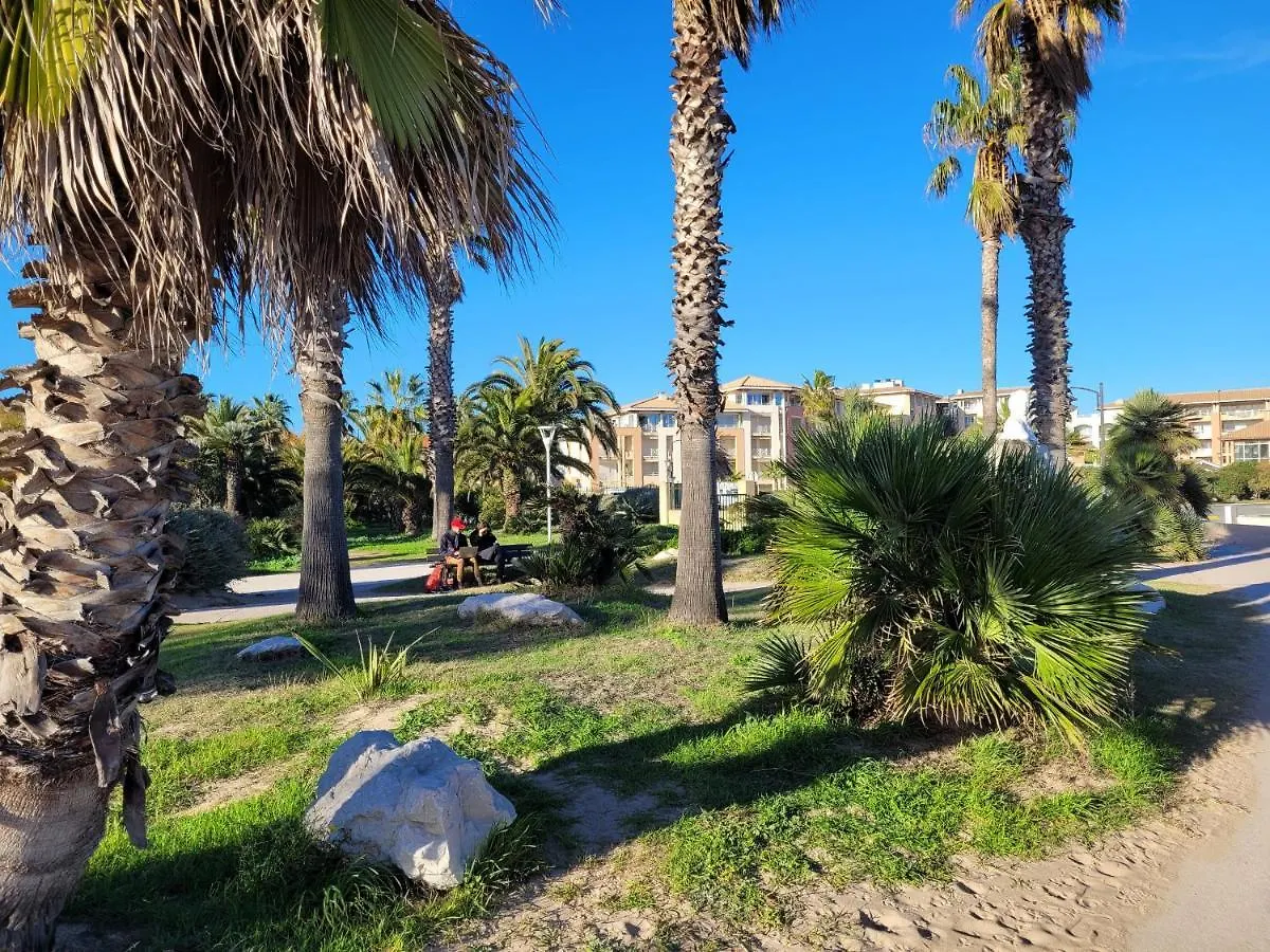 Apartment Port Frejus 1Er Etage De Villa Vue Sur Mer, 8-9 Pe France